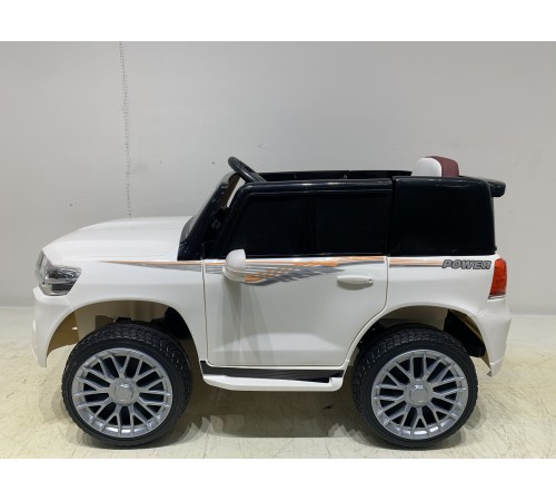 Джип Toyota LC200 2688 Белый