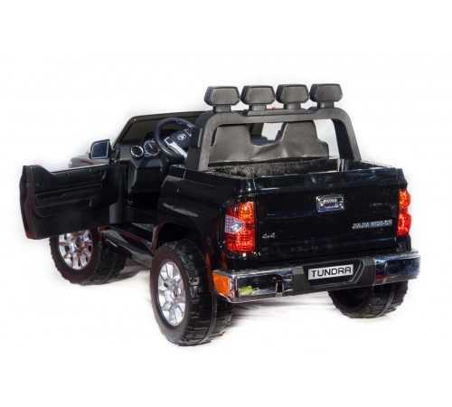 Джип Toyota Tundra 2.0 Черный краска