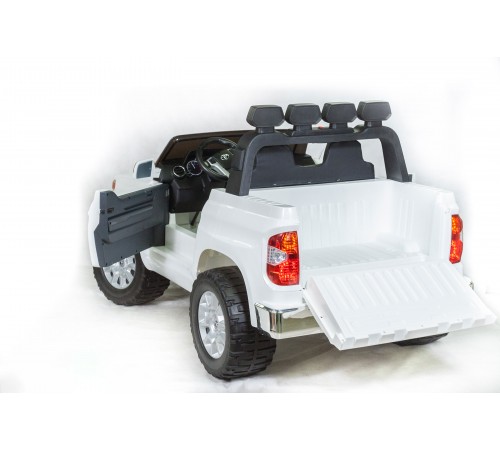 Джип Toyota Tundra 2.0 Белый