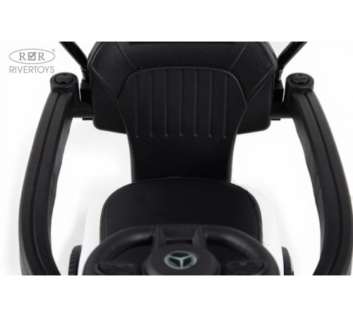 Детский толокар-каталка с козырьком Merc Z005ZZ-MP белый