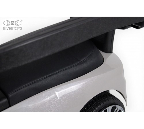 Детский толокар-каталка с козырьком AUDI Z005ZZ-AP серый