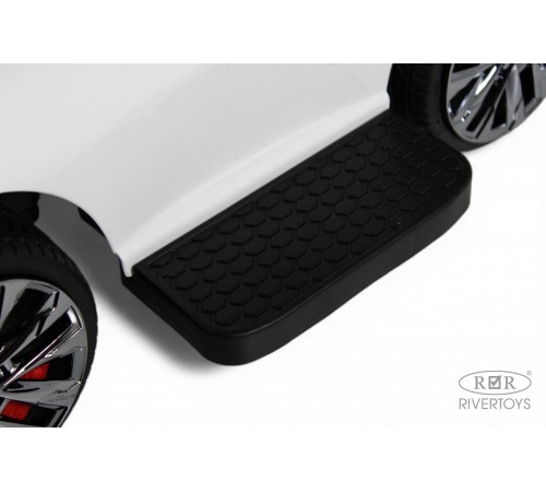 Детский толокар-каталка с козырьком AUDI Z005ZZ-AP белый