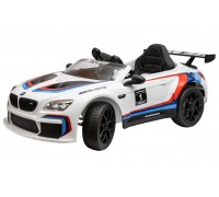 Автомобиль BMW М6 GT3 Белый
