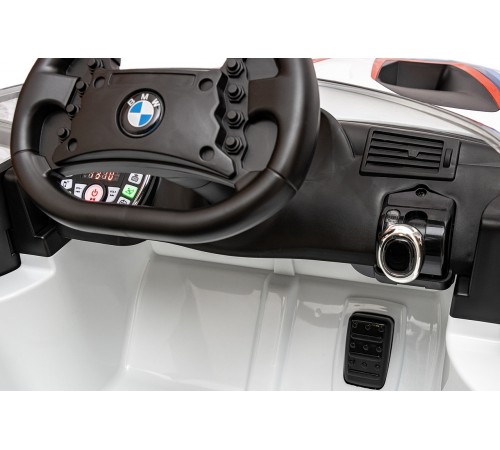 Автомобиль BMW М6 GT3 Белый