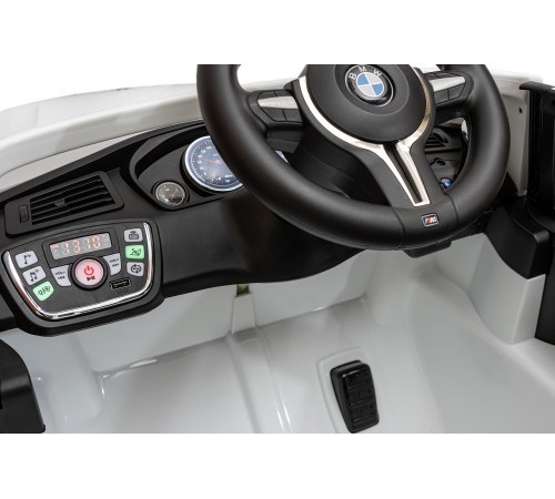 Джип BMW X5M Белый