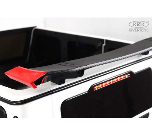 Детский двухместный электромобиль BRABUS MAXI Z888ZZ белый