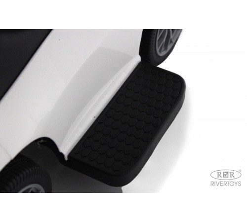 Детский толокар Z005ZZ-M белый