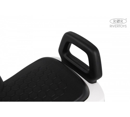 Детский толокар Z004ZZ-A белый