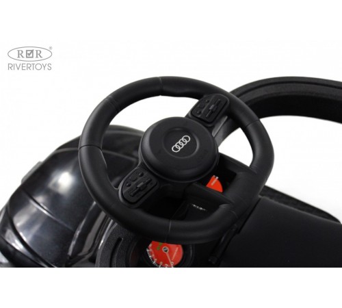 Детский толокар-каталка с козырьком AUDI Z005ZZ-AP черный