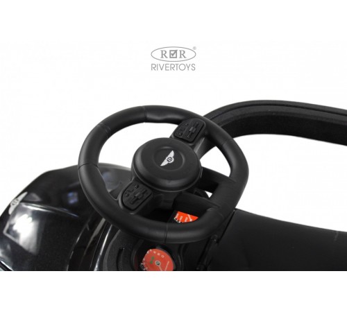 Детский толокар-каталка с козырьком Bentley Z005ZZ-TP черный