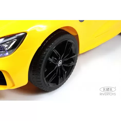 Детский электромобиль Mercedes-Benz AMG GT X777XX желтый