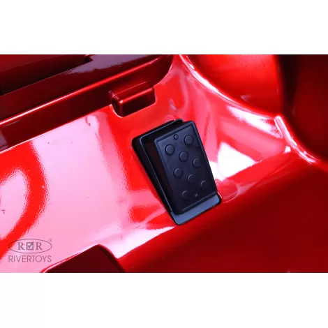 Детский электромобиль E999EE красный глянец